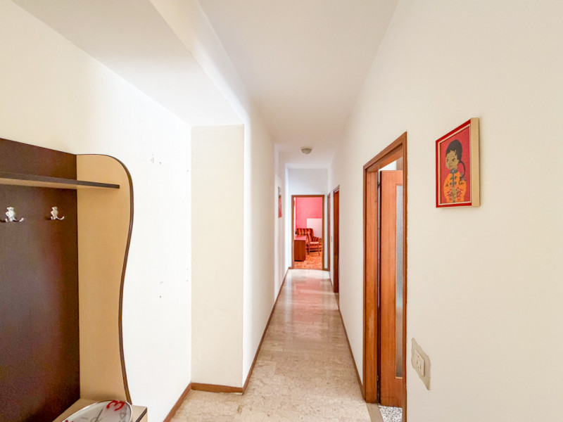(Per INFO Vittorio 3517343301) In una delle zone più vivibili di Treviso, ben servita da scuole, ...