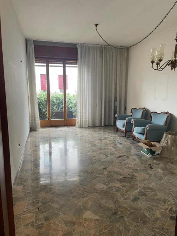 # Splendido Appartamento a San Bortolo - Luminoso e Spazioso

Scopri questa meravigliosa opportun...