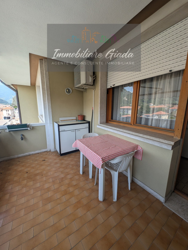 Immagina di tornare a casa ogni sera e ammirare la città dall'alto immerso nella tranquillità di ...