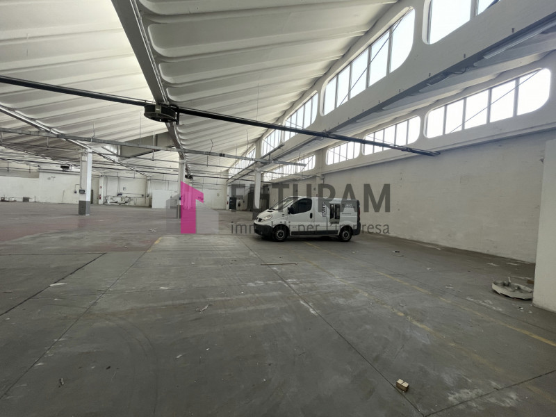 RIF: 168NM - BORGORICCO (PD) - PER INFO 0444/310220

Propongo in affitto un capannone di 2200 mq ...