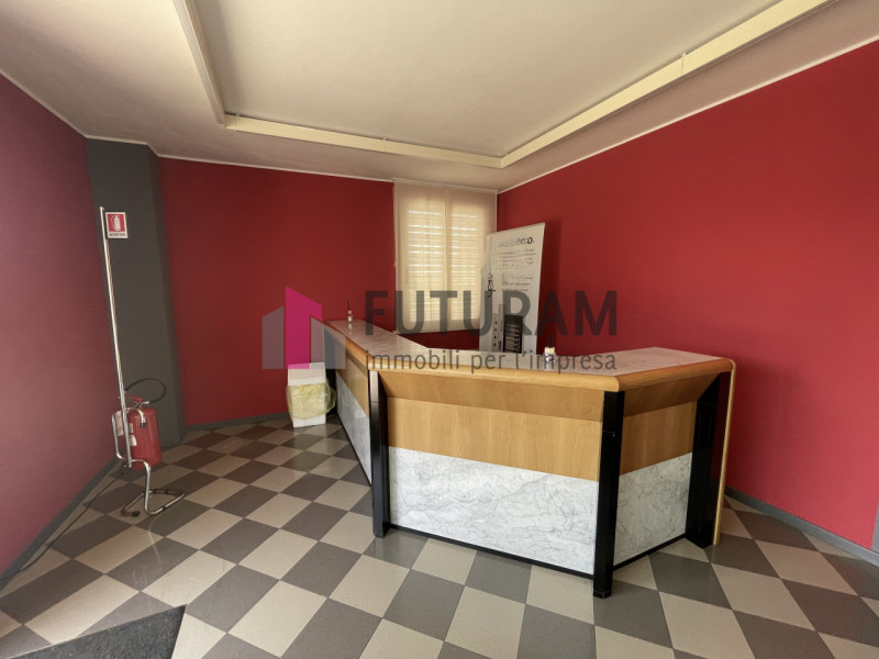 RIF: 168NM - BORGORICCO (PD) - PER INFO 0444/310220

Propongo in affitto un capannone di 2200 mq ...