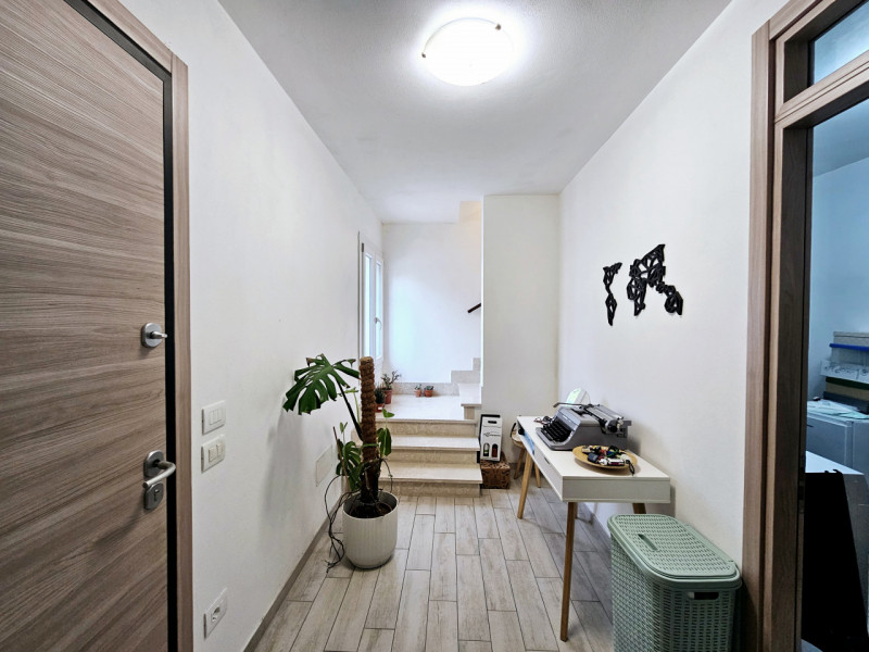 Proponiamo in affitto, in centro a Ponso, moderno e curato appartamento con ingresso indipendente...