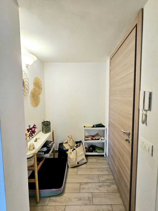 Proponiamo in affitto, in centro a Ponso, moderno e curato appartamento con ingresso indipendente...