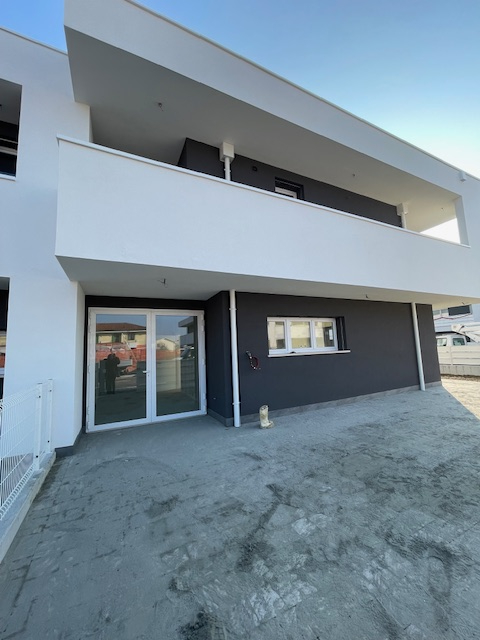 Borgoricco San Michele delle Badesse: Vendesi nuova TRIFAMILIARE AD ANGOLO in classe A4 con ingre...