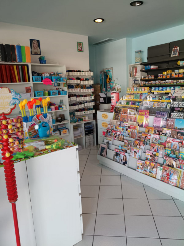 In esclusiva proponiamo in vendita un’attività commerciale storica, situata nel cuore della vivac...