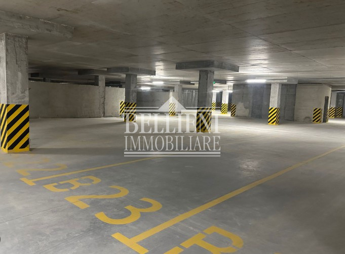 CENTRO STORICO - Proponiamo in vendita un posto auto di ampie dimensioni situato all'interno di u...