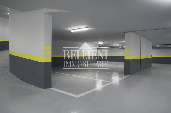CENTRO STORICO - Proponiamo in vendita un posto auto di ampie dimensioni situato all'interno di u...