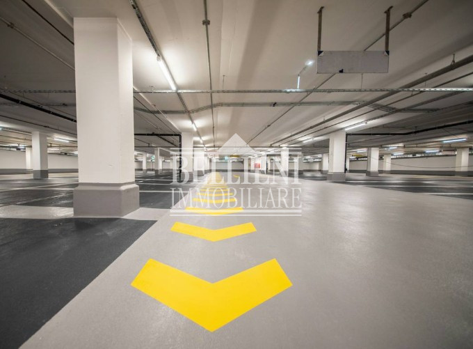 CENTRO STORICO - Proponiamo in vendita un posto auto di ampie dimensioni situato all'interno di u...