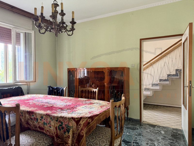 PADOVA – quartiere Mandria: se desideri una casa da trasformare secondo i tuoi gusti, con ampi sp...
