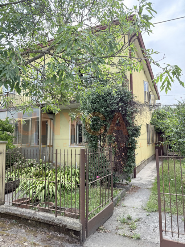 PADOVA – quartiere Mandria: se desideri una casa da trasformare secondo i tuoi gusti, con ampi sp...