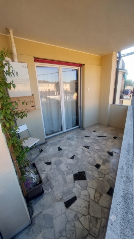 (Per INFO Monica 3482688677) Nel cuore del vivace quartiere Portello di Padova, a pochi passi dag...