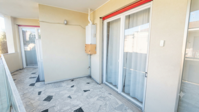 (Per INFO Monica 3482688677) Nel cuore del vivace quartiere Portello di Padova, a pochi passi dag...