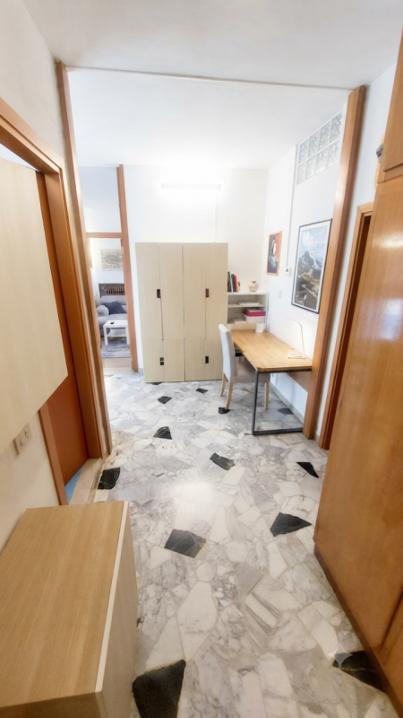 (Per INFO Monica 3482688677) Nel cuore del vivace quartiere Portello di Padova, a pochi passi dag...