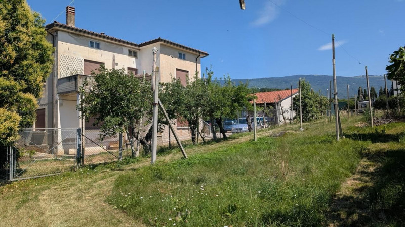 <h3>Un'Opportunità Unica per la Tua Nuova Vita a Zugliano!</h3><p>Immagina di plasmare la casa de...