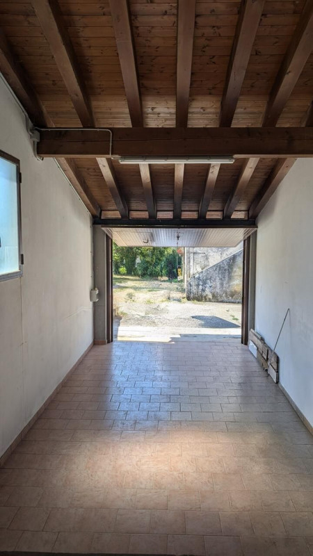<h3>Un'Opportunità Unica per la Tua Nuova Vita a Zugliano!</h3><p>Immagina di plasmare la casa de...