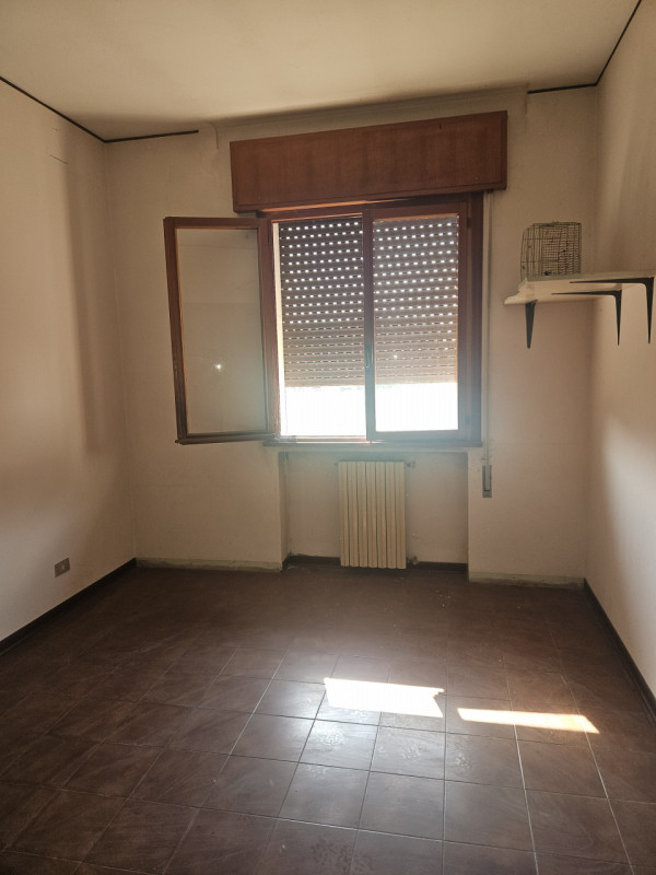 Situata nel cuore di Vighizzolo d'Este, questa affascinante villa singola offre un'opportunità im...