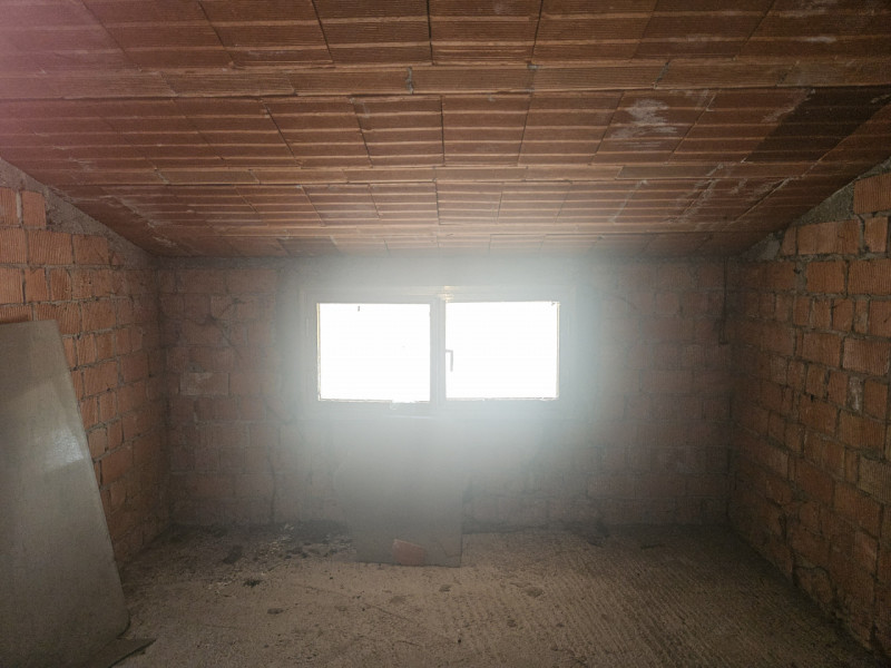 Situata nel cuore di Vighizzolo d'Este, questa affascinante villa singola offre un'opportunità im...