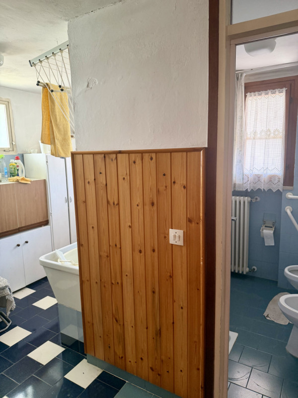Castelfranco V.to: proponiamo in vendita una abitazione bifamiliare indipendente disposta su 2 li...