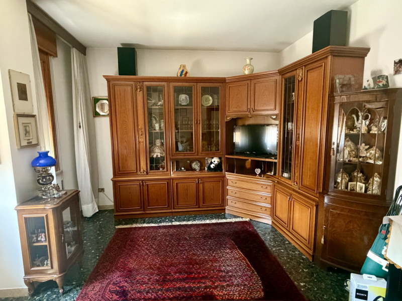 Castelfranco V.to: proponiamo in vendita una abitazione bifamiliare indipendente disposta su 2 li...
