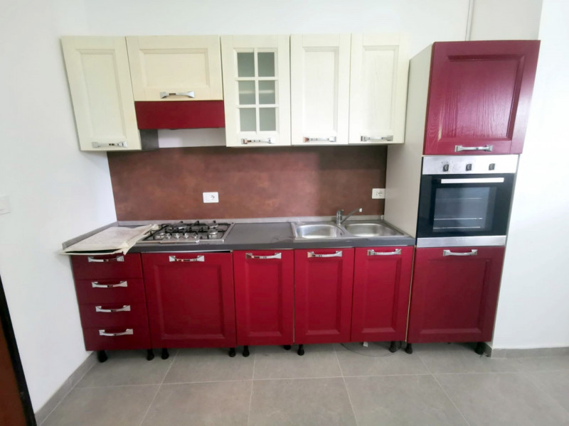 AMPIO 2 CAMERE ZONA PALESTRO €.229.000 - rif.LM014

Proponiamo un ampio 2 camere situato nel cuor...