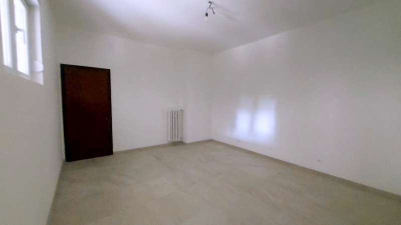 AMPIO 2 CAMERE ZONA PALESTRO €.229.000 - rif.LM014

Proponiamo un ampio 2 camere situato nel cuor...