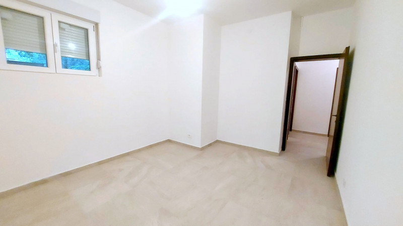 AMPIO 2 CAMERE ZONA PALESTRO €.229.000 - rif.LM014

Proponiamo un ampio 2 camere situato nel cuor...