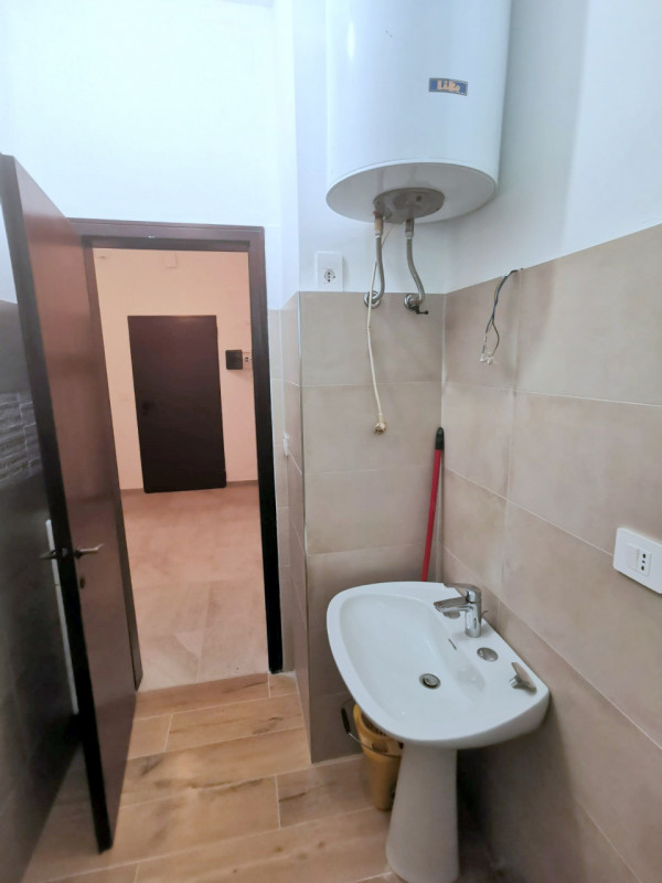 AMPIO 2 CAMERE ZONA PALESTRO €.229.000 - rif.LM014

Proponiamo un ampio 2 camere situato nel cuor...