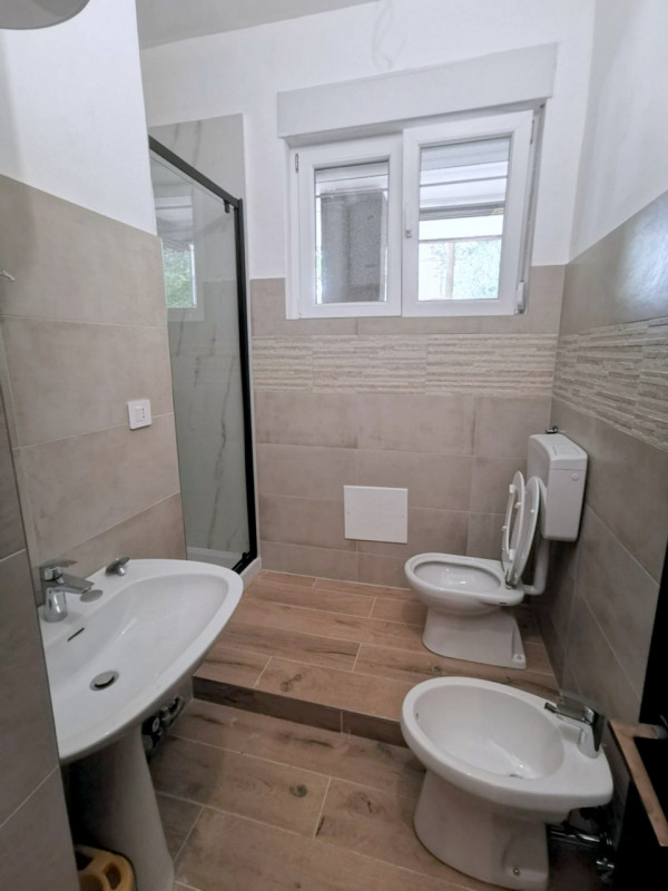 AMPIO 2 CAMERE ZONA PALESTRO €.229.000 - rif.LM014

Proponiamo un ampio 2 camere situato nel cuor...