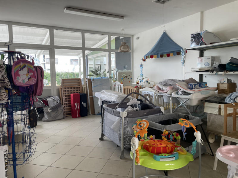 In vendita a Sant'Angelo di Piove di Sacco, proponiamo complesso immobiliare, situato in una stra...