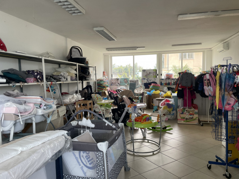 In vendita a Sant'Angelo di Piove di Sacco, proponiamo complesso immobiliare, situato in una stra...