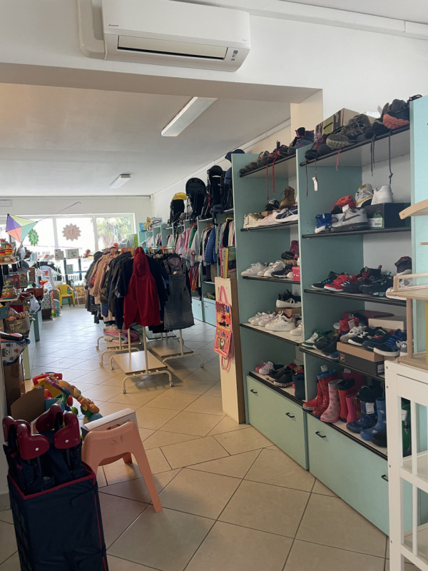 In vendita a Sant'Angelo di Piove di Sacco, proponiamo complesso immobiliare, situato in una stra...