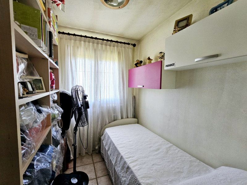 Proponiamo in vendita a Ponso, in un contesto tranquillo, spettacolare bifamiliare con ampia area...