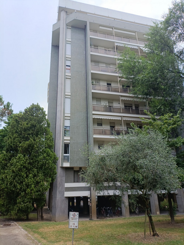 Santa Rita / Facciolati – Ampio pentalocale panoramico con terrazze abitabili, posto auto e vista...