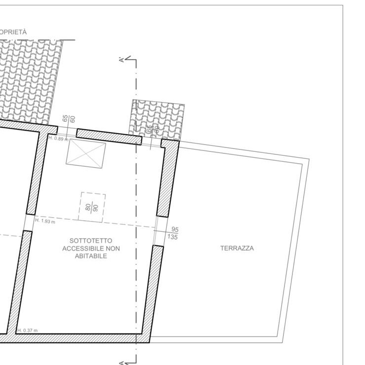 COMPOSIZIONE:
Proponiamo in vendita porzione di bifamiliare completamente ristrutturata, sviluppa...