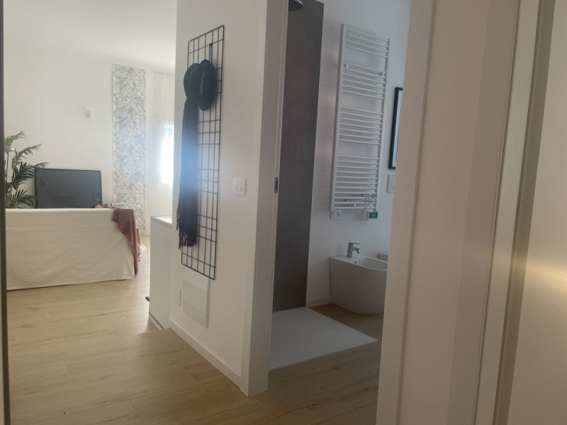 ULTIMA DISPONIBILITA' DI BICAMERE CON GIARDINETTO PRIVATO, su piccola palazzina oggetto di comple...