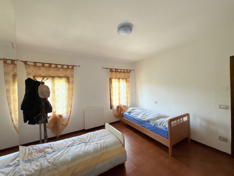 Nel suggestivo scenario dei Colli Euganei, a **Galzignano Terme**, immersa tra vigneti e oliveti,...