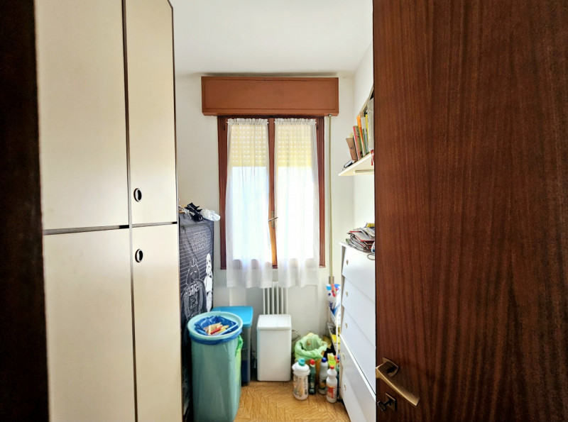 Proponiamo in vendita, per investimento, un accogliente appartamento situato al piano terra di un...