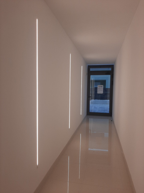 In piccolo contesto proponiamo splendido immobile dalle finiture curate con sapienza, ma sopratut...