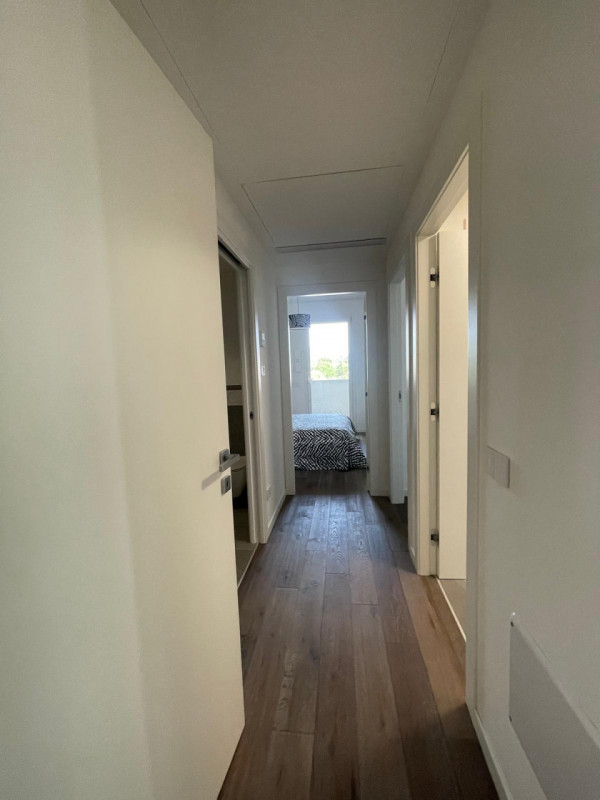 In zona centralissima, ai confini con Abano Terme, su elegante palazzina di nuova costruzione in ...