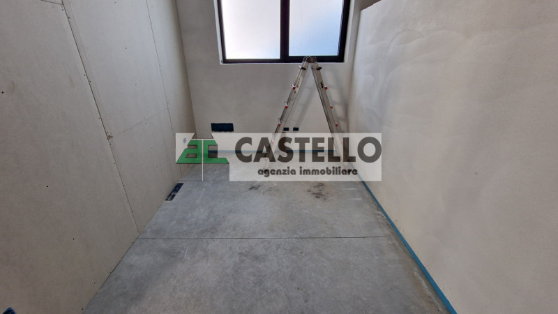 Fiesso D’Artico (VE) Laboratorio/magazzino di circa 160mq disponibile da inizio settembre 2026.

...
