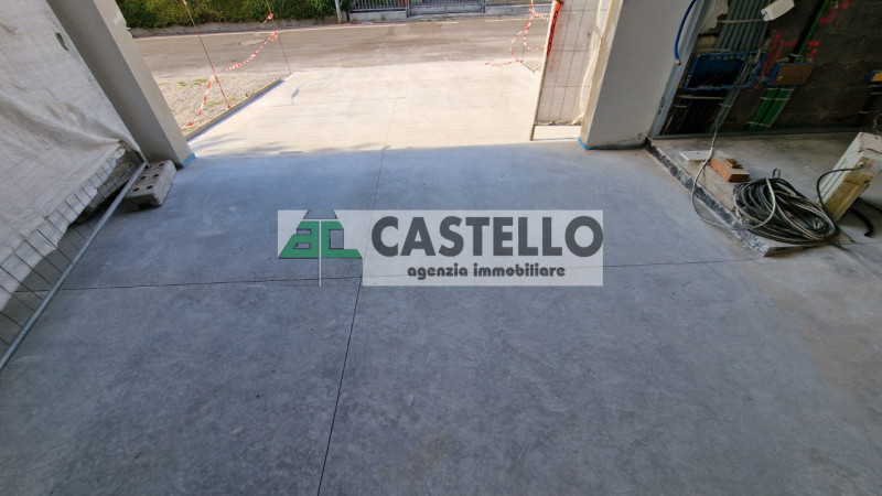 Fiesso D’Artico (VE) Laboratorio/magazzino di circa 160mq disponibile da inizio settembre 2026.

...