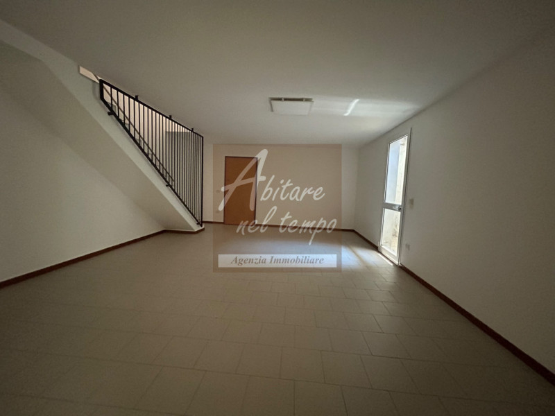 CITTADELLA (PD)  

Proponiamo in locazione un luminoso ufficio su due livelli, con una superficie...
