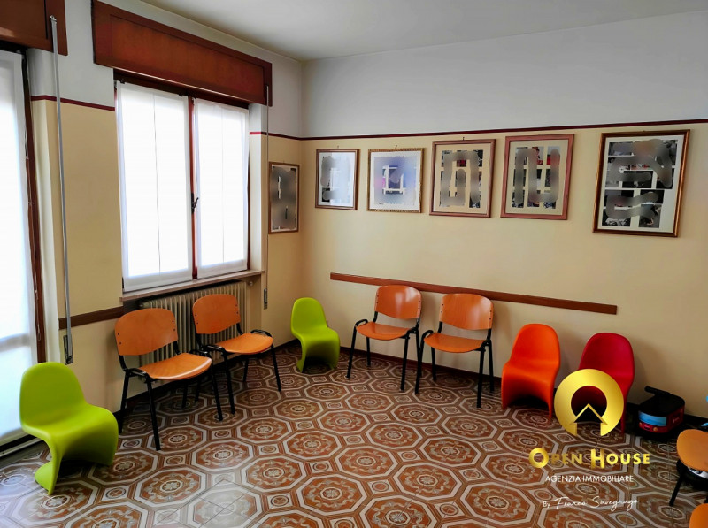 OPEN HOUSE by Franco Savegnago propone in vendita un ambulatorio/ufficio (categoria A/10) attualm...