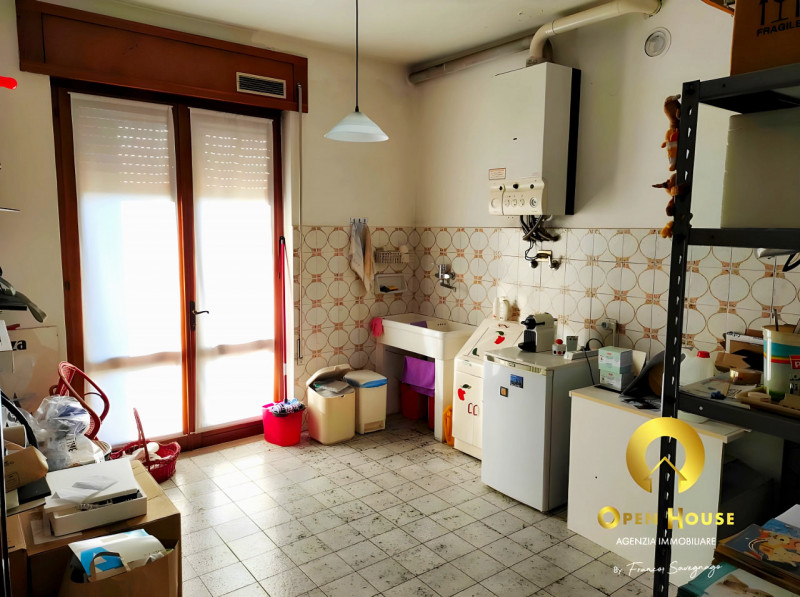 OPEN HOUSE by Franco Savegnago propone in vendita un ambulatorio/ufficio (categoria A/10) attualm...