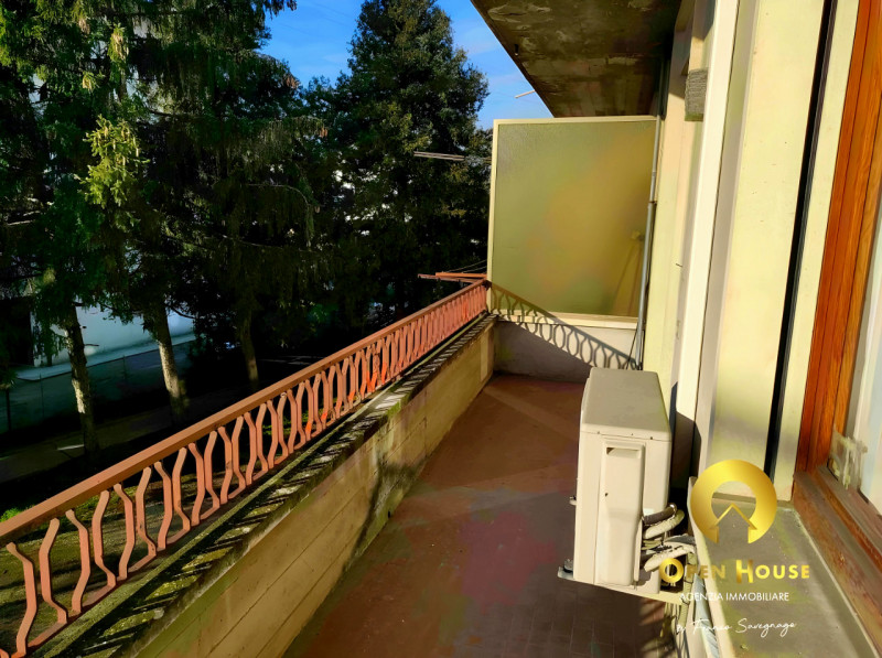 OPEN HOUSE by Franco Savegnago propone in vendita un ambulatorio/ufficio (categoria A/10) attualm...