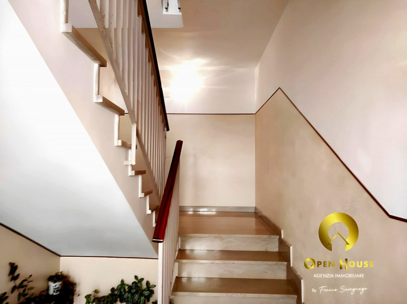 OPEN HOUSE by Franco Savegnago propone in vendita un ambulatorio/ufficio (categoria A/10) attualm...