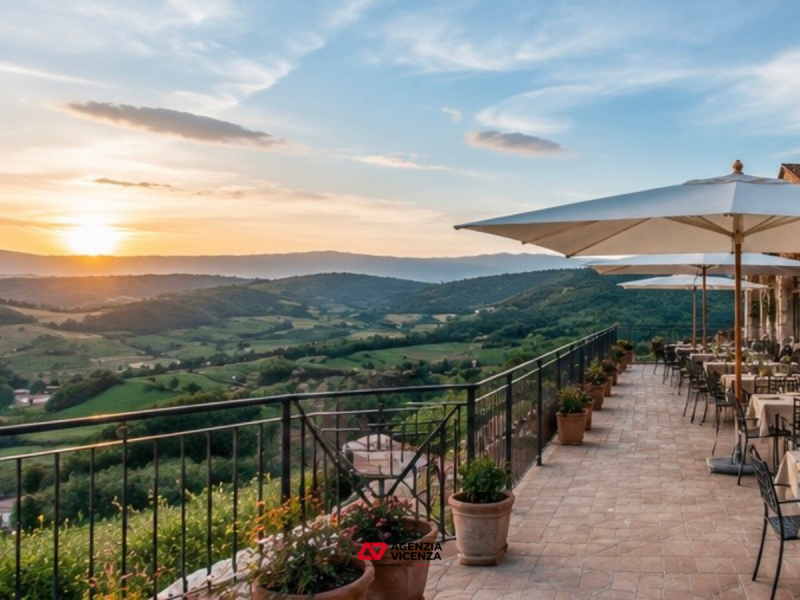 IN VENDITA A VICENZA OVEST IN POSIZIONE COLLINARE: SPLENDIDO AGRITURISMO -MURI E ATTIVITA'- RIF. ...