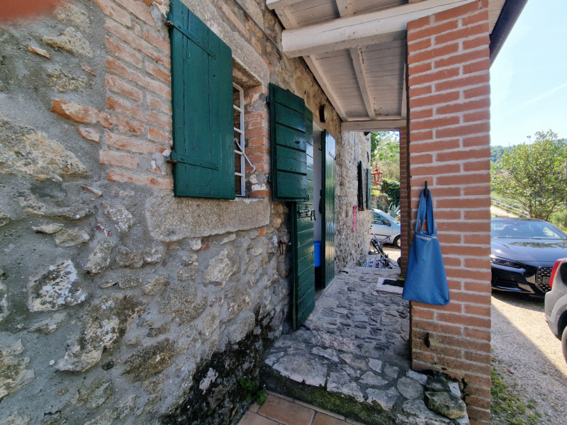 Nel suggestivo contesto dei Colli Euganei, immerso nella natura e circondato da paesaggi che rega...