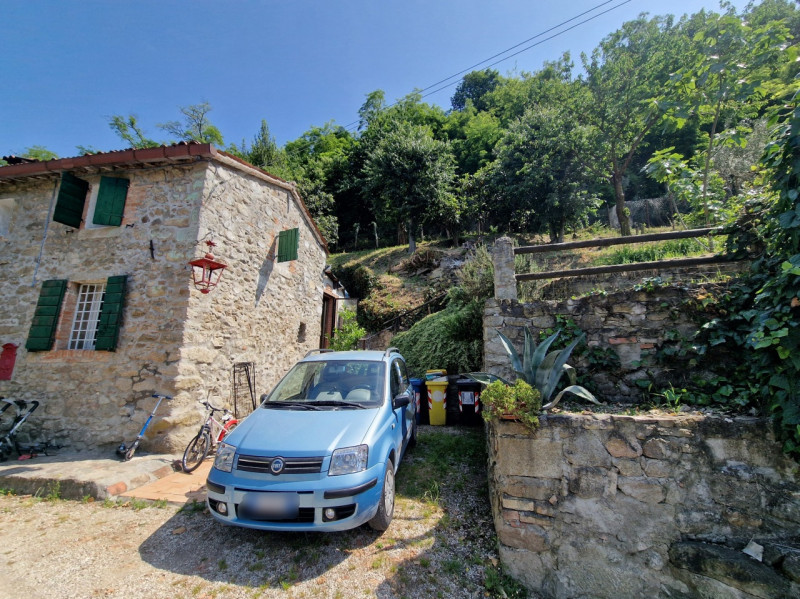 Nel suggestivo contesto dei Colli Euganei, immerso nella natura e circondato da paesaggi che rega...