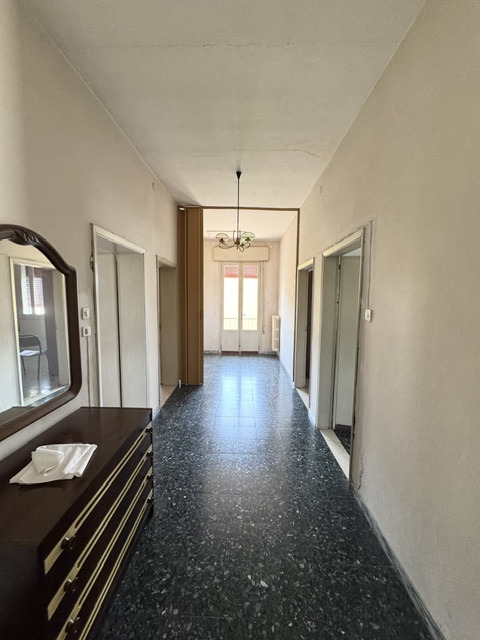 TRAMBACCHE DI VEGGIANO (PD) posizionata ai confini con Saccolongo CASA SINGOLA da rimodernare con...